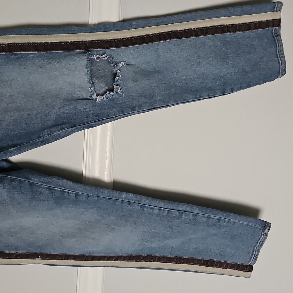 Anthropolgie Pilcro And The Letterpress Slim Boyfriend Distressed Jeans Blue 27 - Picture 3 of 12